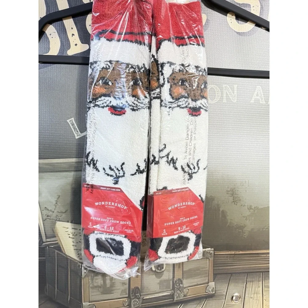 2 Pairs NEW Black Santa Men's Christmas Crew Socks Size 6-12 2 Pairs Per Order
